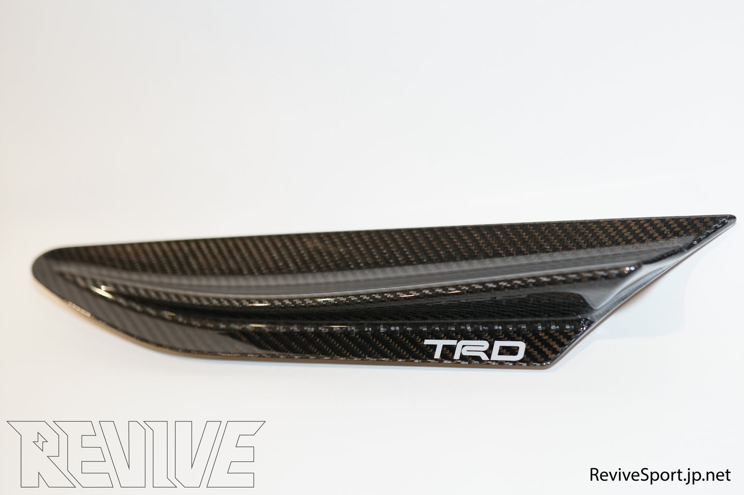 TRD Fender Fins Garnish (Carbon Fiber) [CONDITION 9/10]